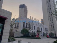 东潮云筑位于滨海新区，与清和公园和农贸市 东潮云筑